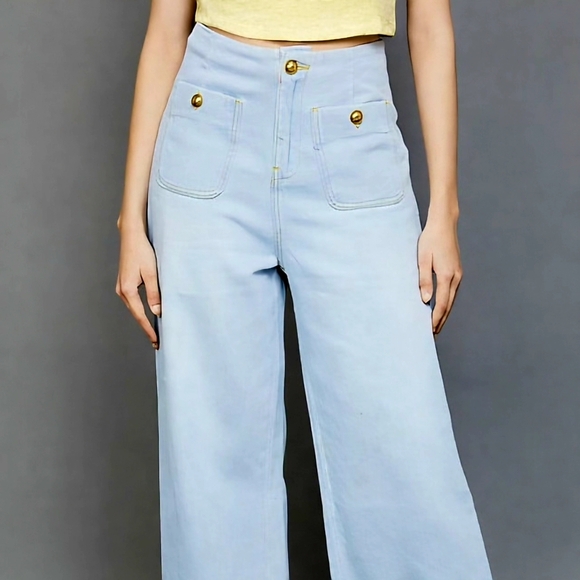 Zara Denim - RESERVED ZARA Cropped Jeans Wide Leg High Rise Raw Hem Gold Button Light Wash 10
